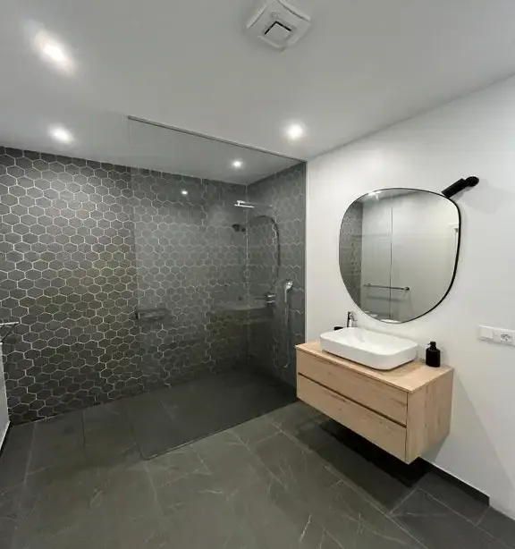 Bathroom image